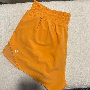 lululemon Hotty Hot HR Short 2.5”